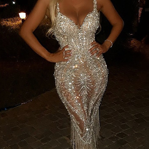 ชุดเดรสผู้หญิงแฟชั่นแบบใหม่ คอวีลึก แต่งเลื่อมและพู่ห้อย - Product Image 4