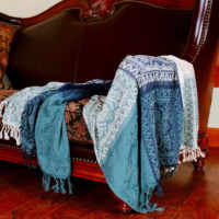Nappe et Couverture de Canapé Nordique Bleu 100% Polyester Écologique Quatre Saisons, Doux et Confortable, Motif Géométrique Rayé Tissé Artistique