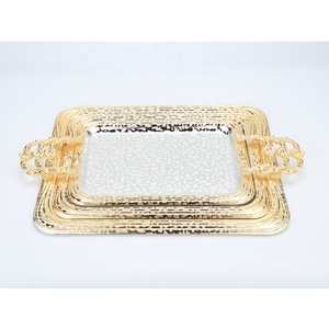Plateau de service en métal de luxe plaqué or ensemble de plateaux à fruits et de vaisselle élégants - Product Image 4