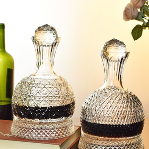 <span class=keywords><strong>Carafe</strong></span> à <span class=keywords><strong>whisky</strong></span> SUNPRO Classic Luxury en verre borosilicate de haute qualité avec <span class=keywords><strong>bouchon</strong></span>, design minimaliste en forme de marteau 3D, découpée à la main, personnalisable - Product Image 3
