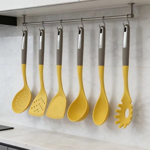 Ensemble de 7 ustensiles de cuisine en silicone, spatules et cuillères, avec support - Product Image 6