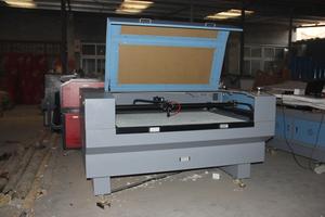 Machine de gravure et de découpe laser CO2 multifonction 4060/9060, découpeuse laser CNC, graveur, prix 60/<span class=keywords><strong>80</strong></span>/100W, Ruida hors ligne - Product Image 3