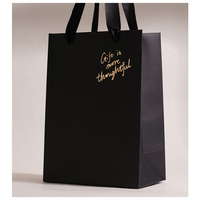 Sac fourre-tout noir sur mesure, écologique, recyclable, avec logo doré estampé à chaud, poignée en ruban, emballage cadeau haut de gamme pour créateur