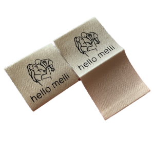 ป้ายกำกับสินค้าแบบมีกาวในตัว พิมพ์ลายโลโก้น่ารักรูปเต่า เป็นมิตรต่อสิ่งแวดล้อม สำหรับเสื้อผ้า รองเท้า และกระเป๋า ป้ายทอขอบเย็บพร้อมขอบตัดด้วยความร้อน - Product Image 1