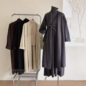 Cárdigan de punto caqui para mujer al por mayor, suéter de cuello alto de color liso, vestido grueso de longitud media hasta la rodilla, conjunto de 3 piezas para invierno - Product Image 2