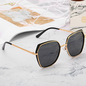 <span class=keywords><strong>Lunettes</strong></span> de soleil carrées <span class=keywords><strong>tendance</strong></span> <span class=keywords><strong>2022</strong></span>, <span class=keywords><strong>lunettes</strong></span> de soleil personnalisées pour femmes, <span class=keywords><strong>lunettes</strong></span> de soleil plates <span class=keywords><strong>tendance</strong></span> pour hommes - Product Image 5