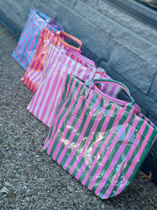 Bolsas de Mano Grandes de Vinilo a Rayas al por Mayor, Bolsas de Verano para Mujer para la Playa <span class=keywords><strong>o</strong></span> la Piscina, Bolsa de Mano Grande Brillante a Rayas - Product Image 3