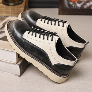 รองเท้าทำงานสไตล์เรโทรสำหรับผู้ชาย หนังสีน้ำตาล กันลื่น พื้นหนา รองเท้าลำลองกลางแจ้ง ส้นเตี้ย รองเท้าบูทสำหรับล่าสัตว์ - Product Image 2