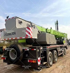 Nueva Grúa Móvil Hidráulica de 55 Toneladas, Grúa de Camión de 50 Toneladas Ztc500v QY55KC, Grúa de Camión con Pluma Telescópica de 55/50 Toneladas, Precio de Venta - Product Image 6