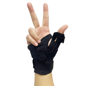 Linker- en rechterhand polsbrace met duimsteun - Dag- en nachtsplint voor carpaal tunnelsyndroom, De <span class=keywords><strong>Quervain</strong></span>'s tenosynovitis, tendinitis - Product Image 4