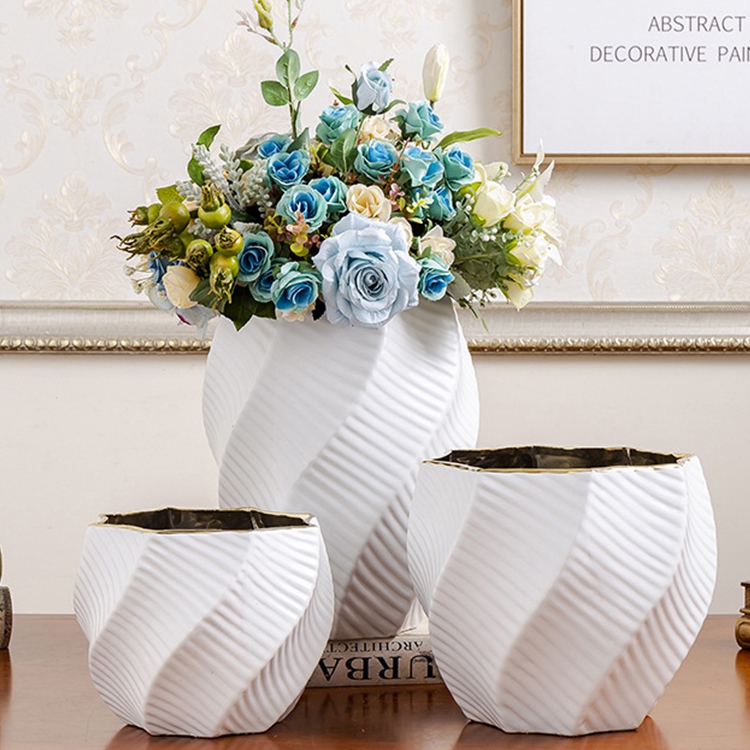Light luxury living room flower arrangement decorated spiral white ceramic vase