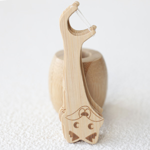 Bastoncini di filo interdentale per animali divertenti senza plastica biodegradabili per bambini - Product Image 1