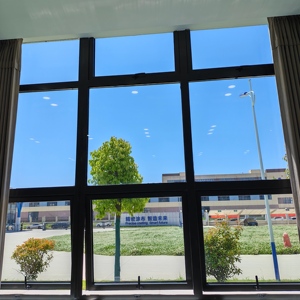 <span class=keywords><strong>Film</strong></span> de fenêtre architectural unidirectionnel effet <span class=keywords><strong>miroir</strong></span>, protection UV, teinte solaire, contrôle de la <span class=keywords><strong>chaleur</strong></span>, <span class=keywords><strong>film</strong></span> réfléchissant pour la maison, le bureau et les bâtiments - Product Image 2
