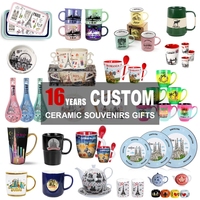 Mug à café en céramique souvenir des Pays-Bas, motif moulin à vent 3D avec insigne métallique doré, en porcelaine fine, personnalisable OEM ODM, vente en gros