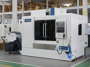 Trung Quốc Nhà Cung Cấp Giá Đài Loan 3 4 <span class=keywords><strong>5</strong></span> Trục VMC650 VMC 850 Kim Loại Nhôm <span class=keywords><strong>CNC</strong></span> Máy Phay VMC Dọc Trung Tâm Gia Công Để Bán - Product Image 2