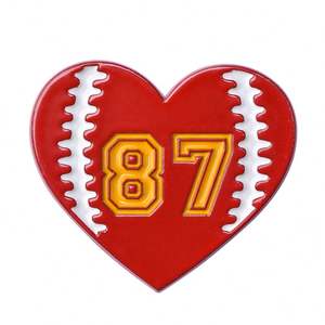 El más vendido Taylor Signer SWIFT hat pins metal Super Messi pins Insignias de solapa Esmalte duro Pins - Product Image 6