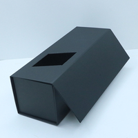 Maßgefertigte Faltbare Magnetische Schwarze Weinflaschen-Papierbox Flip-Top Magnetbox Geschenkverpackung mit Fenster