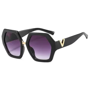 2024 Neu damen elegante PC-Sonnenbrille neueste Mode Designer Sonnenblumen PC-Sonnenbrille damen UV 400 Schatten