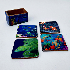 Juego de Posavasos Cuadrados de Madera Estilo Clásico con Diseño de Peces Impresos Digitalmente, Ecológicos, Nuevos y Esmaltados, los Más Vendidos en India - Product Image 1