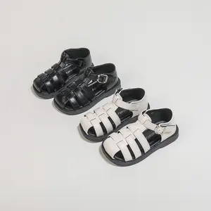 2024 Zomer Nieuwe Unisex Romeinse Sandalen Meisjes En Jongens Casual Strandschoenen Met Zachte Onderkant En Plat Licht Ontwerp