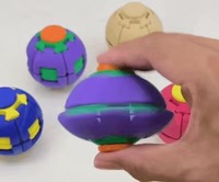 HelixCore Divertido Spinner de Dedo Giratorio con Rayas, Bola Antiestrés Sensorial de Plástico Portátil para Fiestas