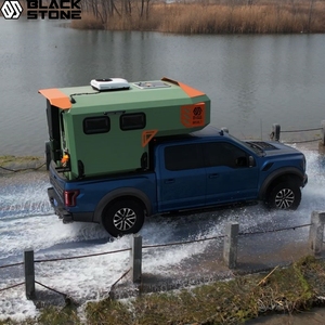 Camper de camion amélioré avec entrée latérale, <span class=keywords><strong>douche</strong></span> extérieure et panneaux composites isolés - Product Image 1