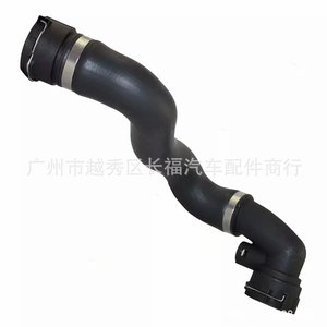 ท่อยางหล่อเย็น X3 และ E83 รุ่น 17123413819 สำหรับอะไหล่ยานยนต์ - Product Image 1
