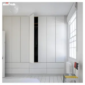 宠物白色简约整体平开门定制衣柜壁橱卧室家具