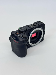 กล้อง Nikon Z30 20.9MP 4k UHD APS-C สำหรับ Vlog สภาพใหม่ 95% - Product Image 3
