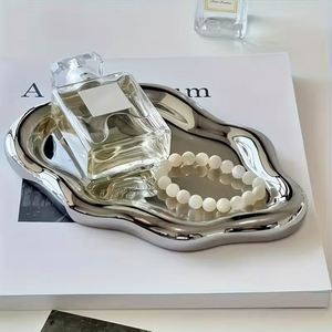 Bandeja de Almacenamiento de Joyas de PP de Diseño Moderno Personalizado, con Forma de Nube Tallada, Acabado Galvanizado, Multifuncional y Portátil para Aretes y Anillos - Product Image 3