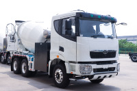Camion malaxeur CAMC 6x4 H9 à chargement automatique Boîte de vitesse moteur électrique pour camion malaxeur à béton
