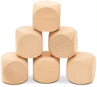 Fabricants personnalisés graver imprimé en vrac dés en gros 6 faces jeux de dés adultes dés en bois