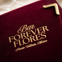 Porte-menu de luxe en velours bordeaux, avec logo personnalisé en feuille d'or gaufrée, couverture rigide, pour hôtel, café, bar à cocktails