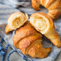 Ligne de production automatique de croissants, machine à pâtisserie croustillante, équipement de fabrication alimentaire, fabricant professionnel Shanghai Binkang