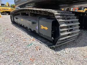 Vente flash : Excavatrice sur chenilles d'occasion 22 tonnes de haute qualité HYUNDAI HX220HD avec une capacité standard de 1,0 m³ en stock - Product Image 3