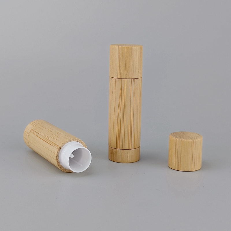 Tube de baume à lèvres