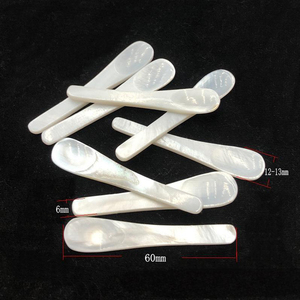 Set di Cucchiaini Personalizzati con Logo Classico in Madreperla Naturale da 6cm per Gelato, <span class=keywords><strong>Miele</strong></span> e Caviale - Product Image 2