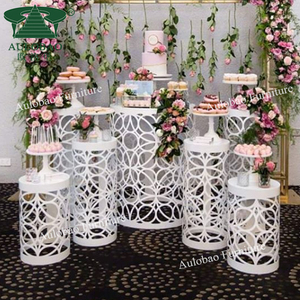 Supports à fleurs en fer de conception moderne pour les mariages, meubles d'événements sculptés en gros avec un design creux, meubles en métal pour le salon - Product Image 1