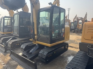 Miniexcavadora CAT 305.5E Japonesa 100% Original, Excavadora Hidráulica Usada en Buenas Condiciones en Venta - Product Image 3