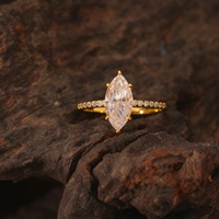 Meilleure vente S925 Silver Horse Eye-Shaped Mozambique Ring Simple Classic Design Independent Station Moissanite Ring