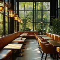 Ensemble de mobilier de restaurant sur mesure Ron Group : banquette capitonnée, table carrée en bois massif, chaise en cuir
