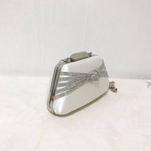 Low MOQ Silver Satin Clutch With Sparkling Beaded Bow Chain Strap Evening Party Bag exture Chain Crossbody Shoulder Bag - Product Image 3