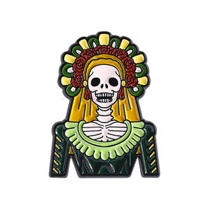 Broche Creativo con Diseño de Calavera y Flor, Tema de Terror del Día de los Muertos, Pin de Solapa Esmaltado, Étnico y Original - Product Image 5