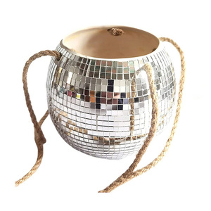 <span class=keywords><strong>Pot</strong></span> <span class=keywords><strong>de</strong></span> fleurs boule disco en gros avec corde en coton macramé à faire soi-même, <span class=keywords><strong>pot</strong></span> suspendu auto-arrosant, cadeau unique et brillant - Product Image 1