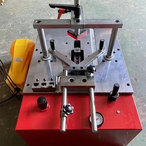 Máquina <span class=keywords><strong>de</strong></span> marco <span class=keywords><strong>de</strong></span> fotos neumática <span class=keywords><strong>de</strong></span> escritorio más barata UNI tipo V máquina <span class=keywords><strong>de</strong></span> marco <span class=keywords><strong>de</strong></span> fotos <span class=keywords><strong>de</strong></span> unión <span class=keywords><strong>de</strong></span> marco <span class=keywords><strong>de</strong></span> uñas - Product Image 3