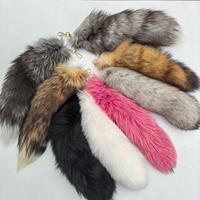 Queue de renard véritable en gros, queue de renard moelleuse en fourrure animale pour accessoires de décoration, porte-clés moelleux en queue de renard