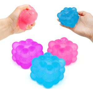 GL Schylling Pyramid 2.2 pouces Super Solide Cube Sensoriel Moelleux, Jouet à Presser Sensoriel en Forme de Glaçon, Jouet à Presser Taba, Jouets Moelleux Maltose, Cadeau - Product Image 3