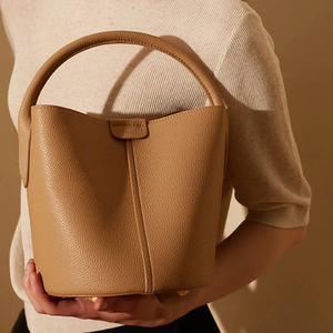 Sacs à main en cuir pour femme Cuir de Fleur Pleine Femme Seau Bandoulière Sacs à Main Usine Chine Gros Livraison Gratuite - Product Image 1