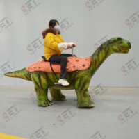 Manège de dinosaure animatronique à monnayeur pour parcs d'attractions, dinosaure électrique à long cou à chevaucher