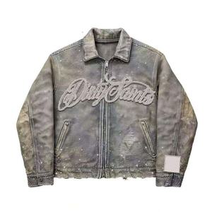 Fabricant de vestes personnalise la veste en denim vintage d'hiver avec strass brodés, veste de travail surdimensionnée Y2K pour hommes - Product Image 1